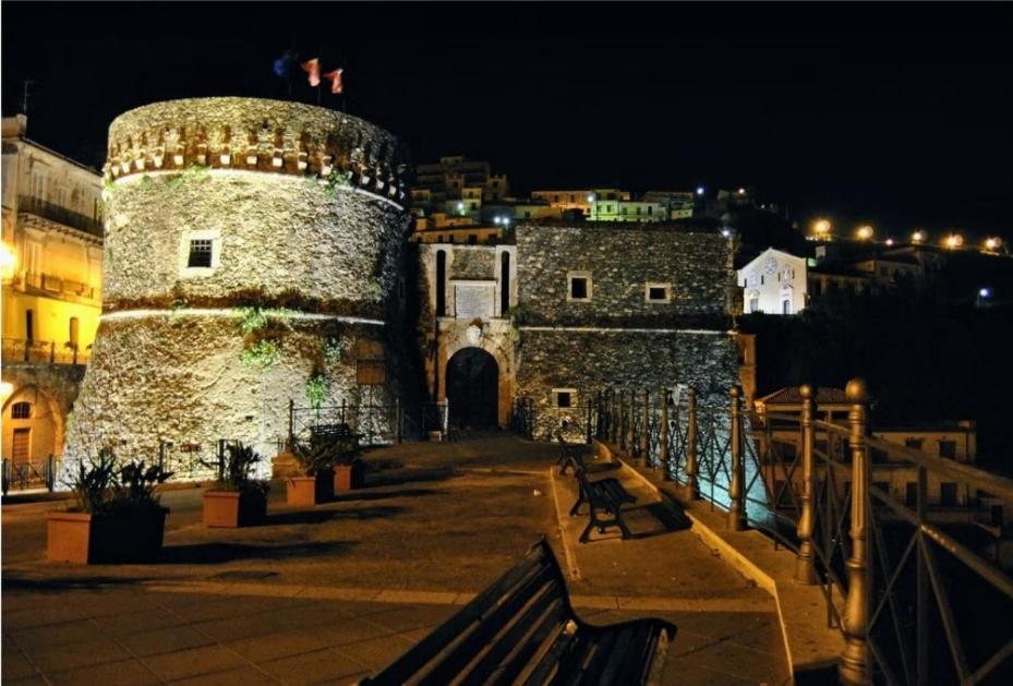 Casa Di Giorgio-Fronte Spiaggia Pizzo  Dış mekan fotoğraf