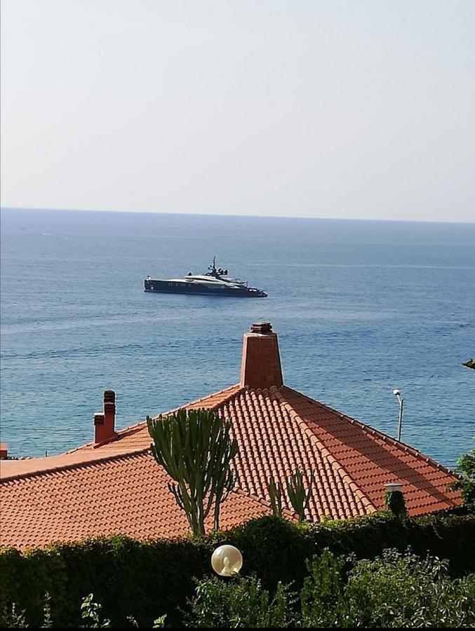 Casa Di Giorgio-Fronte Spiaggia Pizzo  Dış mekan fotoğraf